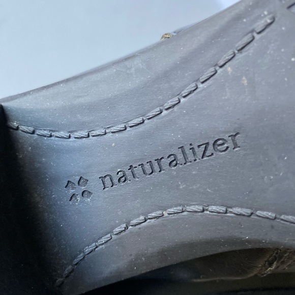 Naturalizer - Woman’s black faux leather moto ankle boots, Size: 7.5W - Picture 10 of 11